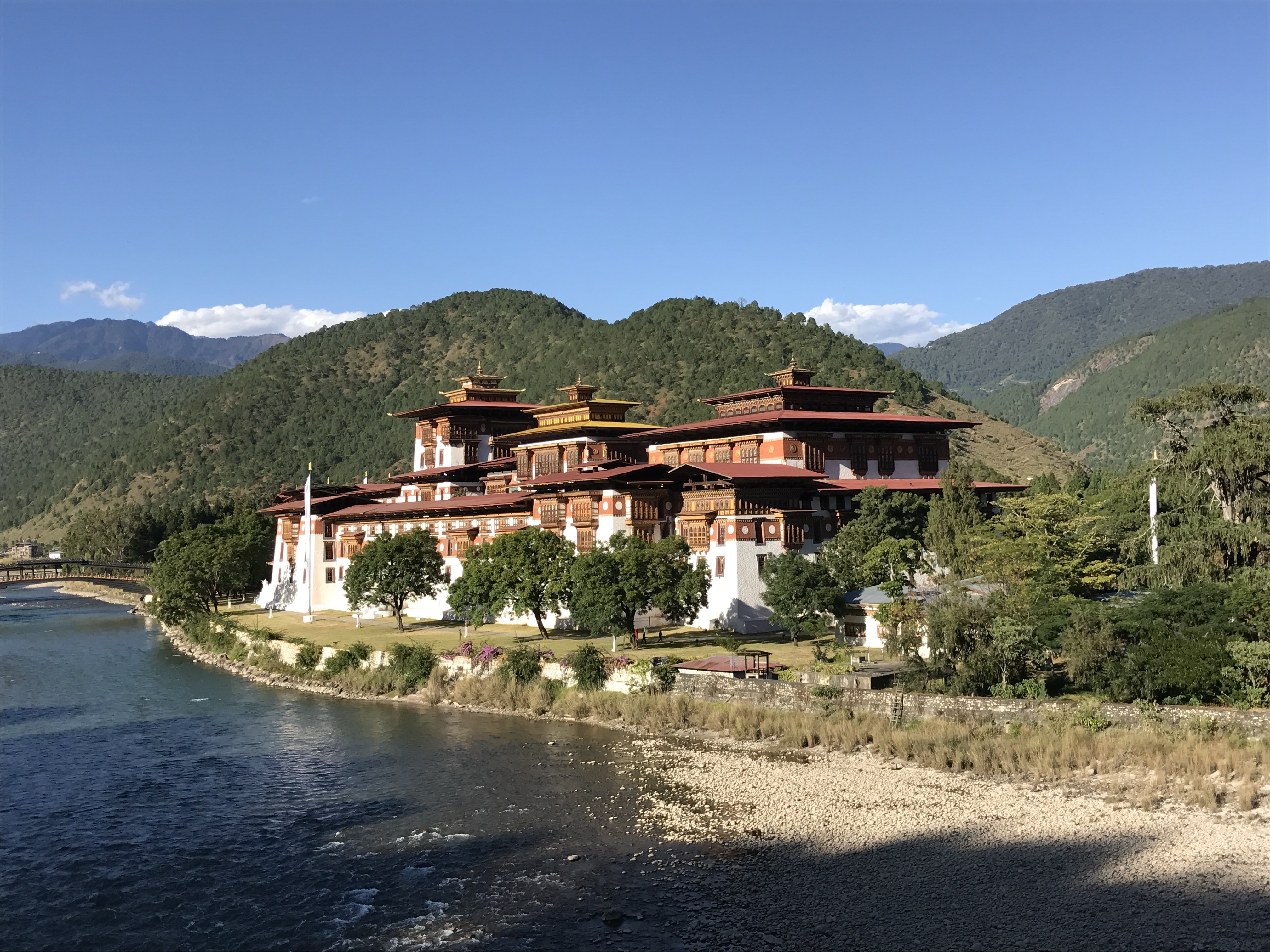 Бутан индия. Непал и бутан. Непал бутан Тибет. Бутан природа.
